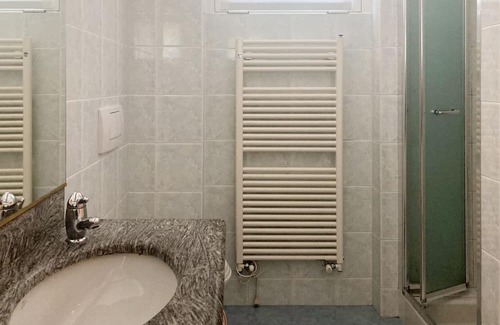 Sala Al Barro Casa | Residence of the 2 lakes