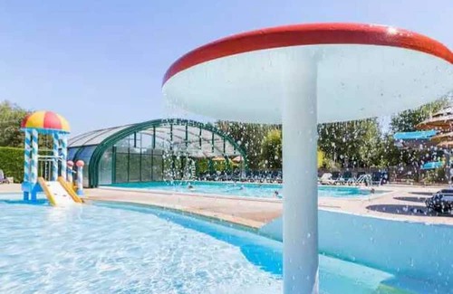Vernioz Chalet De Esquí | Chalet 4 étoiles - Parc aquatique - eeeaag