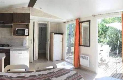 Canet-de-Salars Casa | Camping 4 étoiles - Parc aquatique - eeeahe