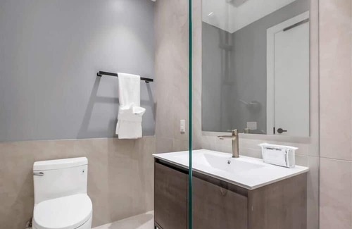 Port Morris Casa | Easy access to I-87 Studio Q BR | near NYC
