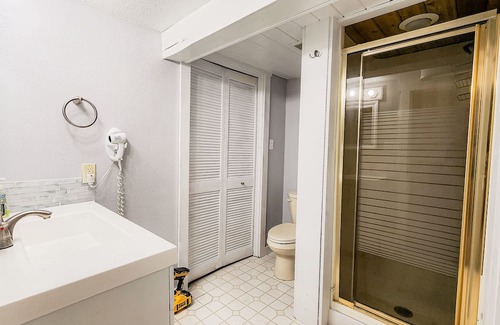 Great Falls Apartamento | A Cozy Art District Studio