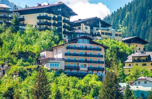Bad Gastein Apartamento | Deluxe Appartement mit Drei Schlafzimmer - Alpenhof