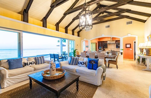 Bouvet Island Villa | Luxury Beachfront Villa with private Pool and direct Beach Access