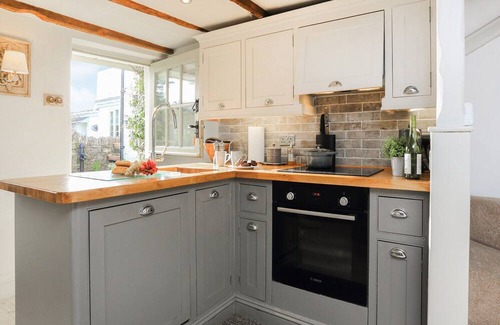 Stoke Gabriel Cabaña | 1 bedroom accommodation in Stoke Gabriel, near Totnes