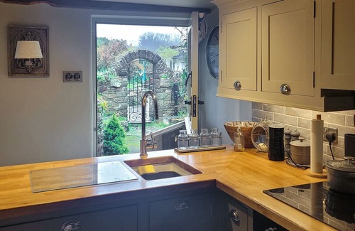 Stoke Gabriel Cabaña | 1 bedroom accommodation in Stoke Gabriel, near Totnes