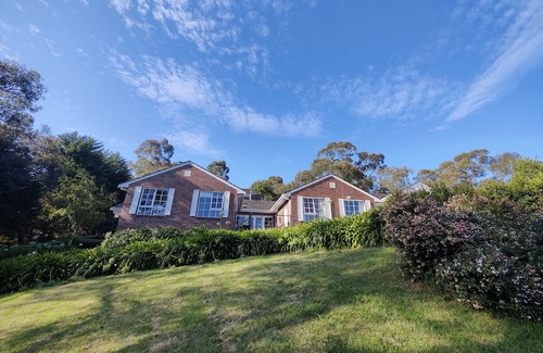 Lower Plenty Casa | Spectacular Acre Venue with Stunning Views