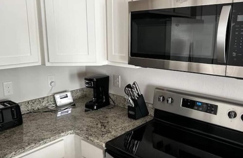 Pine Forest Casa | Admiral's Quarters Suite