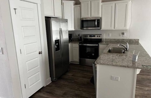 Pine Forest Casa | Admiral's Quarters Suite