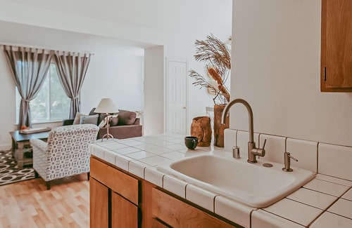 Hopland Cabaña | Enchanted wine country cottage with sunroom, large patio, & alfresco dining