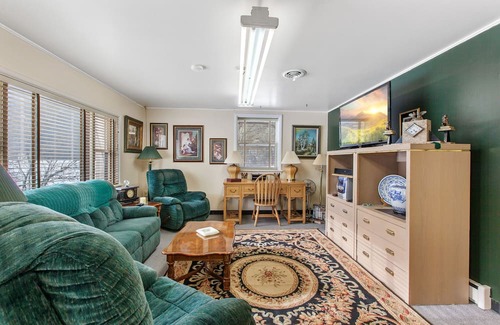 Silverton Casa | 3 BR 1 BA historic brick house w/fire pit & ample parking - 5 mins from Wallace