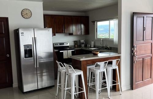 San Ramon Apartamento | Family-sized apartment with great view close to town.