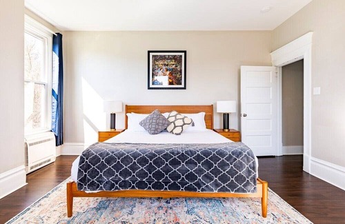 East Washington Apartamento | W&J Campus | King Beds | Kids & Family Friendly