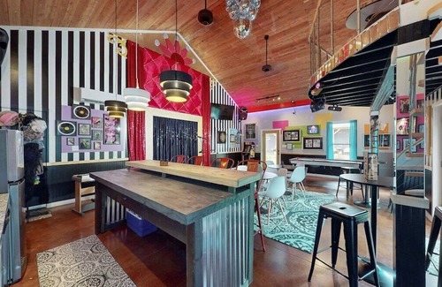 Clarkson Casa | lux barndos near nolin lake and mammoth cave