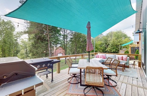 Clarkson Casa | lux barndos near nolin lake and mammoth cave