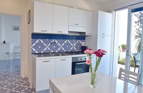 Giungano Apartamento | Ferienwohnung Felice 3 in Castellabate mit Meerblick und Privater Terrasse