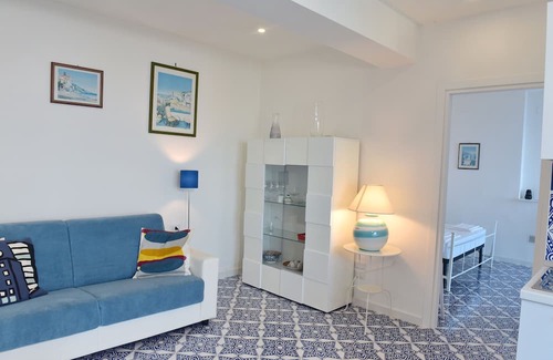 Giungano Apartamento | Ferienwohnung Felice 3 in Castellabate mit Meerblick und Privater Terrasse