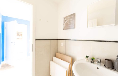 Neudorf-Nord Apartamento | - Sea Apartment Duisburg Center & Parking Spaces & Kingsize Bett - Station Hbf -
