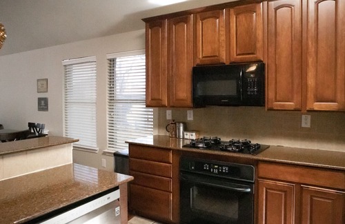 Cedar Hill Casa | Calm & Peaceful home in beautiful Cedar Hill.