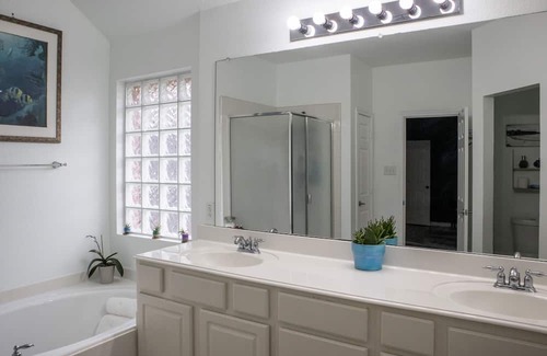 Cedar Hill Casa | Calm & Peaceful home in beautiful Cedar Hill.