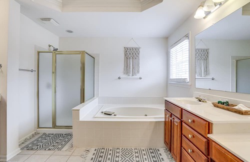 Lithonia Casa | Stonecrest Home w/ Smart TVs Near Atlanta!