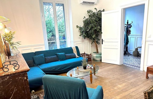 Saint-Florentin Casa | Homerez - Big house for 11 ppl. with garden and terrace at Saint-Florentin