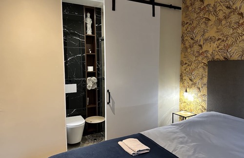 Municipality of Oisterwijk Apartamento | Welcome to our cozy Tiny House Ven, a charming space of 25m²
