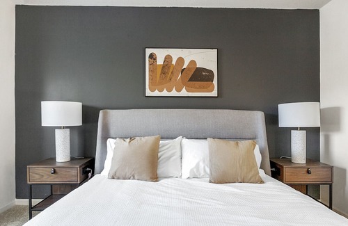 Jamestown Apartamento | Modern Apartment in Prime Location (ID1182X417)