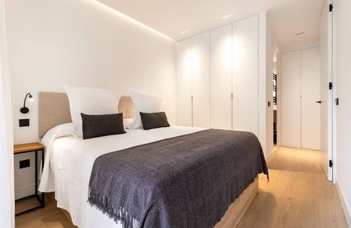 Hispanoamerica Apartamento | Beautifull Loft for 2 Chamartin (Serrano Park I)
