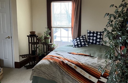 Gordonsville Casa | Pet- Friendly home less than 5 minutes to downtown Gordonsville!