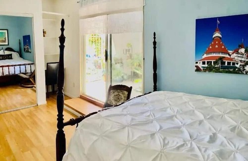 El Cajon Casa | Stunning Bedroom. Access to pool
