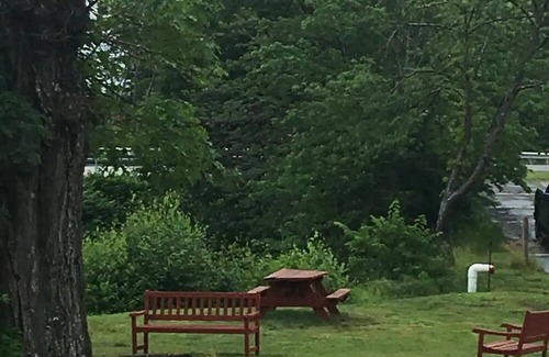 Lochmere Cabina | 1 BR Cabin with Dock and Shared Beach