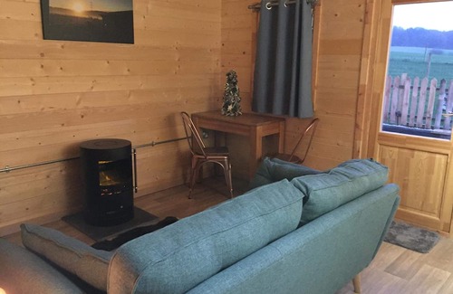 Chesterfield Cabina | Cosy 1-Bed Farm Stay Cabin