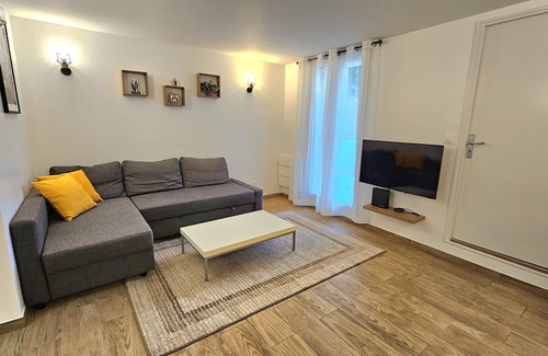 Sevran Apartamento | Appartement Cosy Refait à Neuf Proche Parc des Expositions et Aéroport CDG