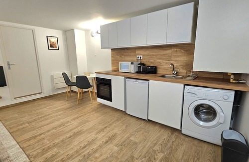 Sevran Apartamento | Appartement Cosy Refait à Neuf Proche Parc des Expositions et Aéroport CDG