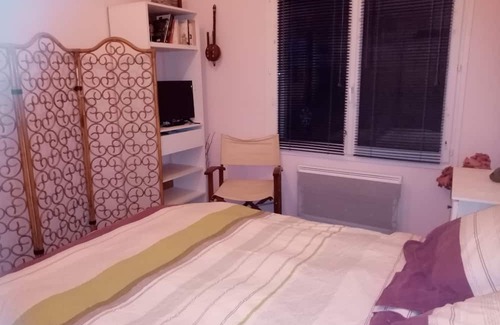 Champeaux Cama Y Desayuno | La Campagne au Bord de la Mer. Une Chambre Chez L'habitant et ses Animaux