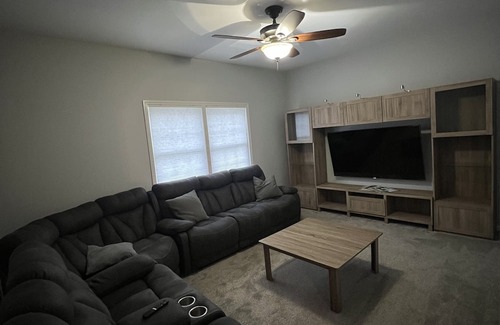 Wyandotte Casa | 2 Bedroom 1 Bath With Boat Slip Upon Request