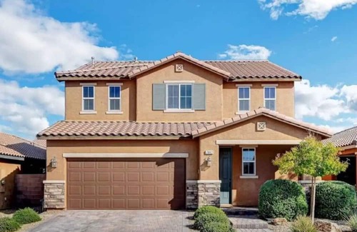 Enterprise Casa | Aloha Las Vegas! Enchanting blend of Aloha spirit meeting Las Vegas magic!