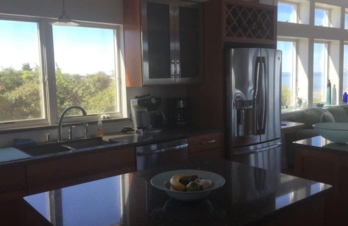 North Eastham Casa | Dragonfly: A Contemporary and Comfortable Classic, Spectacular View of the Bay!