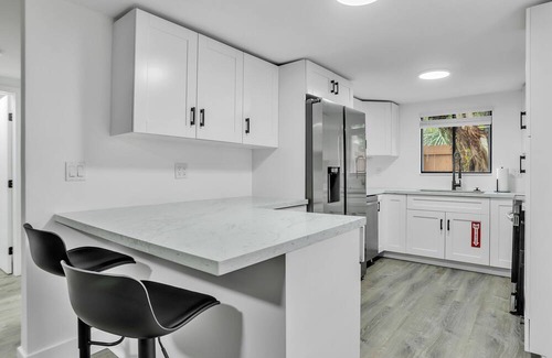 Sailboat Bend Casa | Las Olas Cabanas Unit #1 - Private Triplex Steps from Las Olas Blvd & Downtown