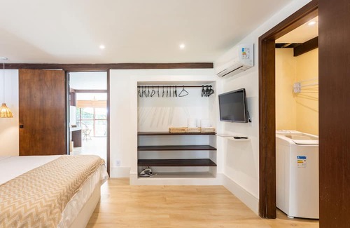 Itanhanga Apartamento | Cozy flat non-smoking on lagoon island in Rio's modern neighborhood-Beach&Subway