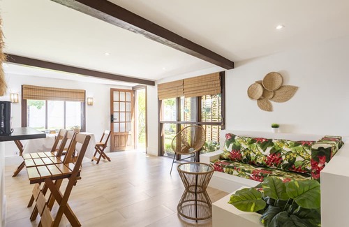 Itanhanga Apartamento | Cozy flat non-smoking on lagoon island in Rio's modern neighborhood-Beach&Subway