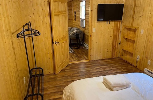 Necedah Cabina | Castle Rock Hideaway