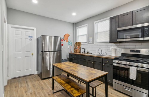 Elizabeth Apartamento | Stylish and Modern 3BED Apt in Elizabeth /30min to Manhattan/Free street Parking