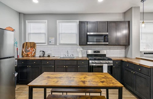 Elizabeth Apartamento | Stylish and Modern 3BED Apt in Elizabeth /30min to Manhattan/Free street Parking