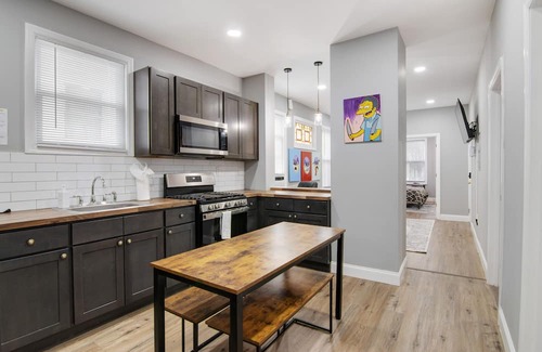 Elizabeth Apartamento | Stylish and Modern 3BED Apt in Elizabeth /30min to Manhattan/Free street Parking