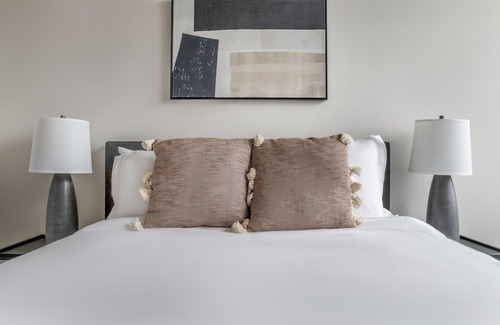 Logan Square Apartamento | Amazing Logan Square 1BR w/ Pool, Lounge & Gym nr L, by Blueground