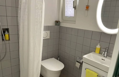 Mattenhof-Weissenbuhl Apartamento | Private and independent room in Bern