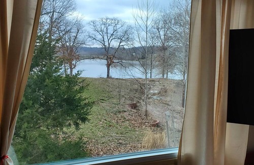 Crystal Lakes Casa | Quite private lake front property