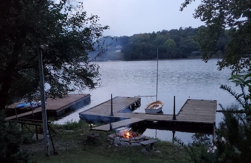 Crystal Lakes Casa | Quite private lake front property