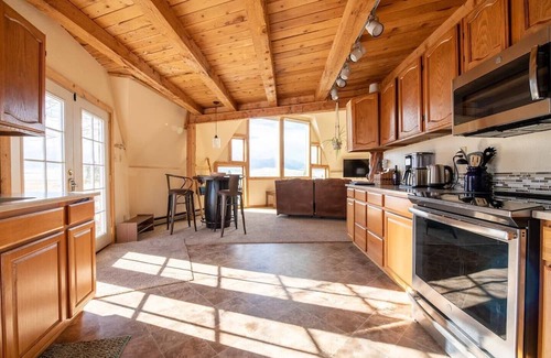 Westcliffe Casa | Spacious Geodesic Dome Home with Stunning Mountain Views - Walk to Westcliffe
